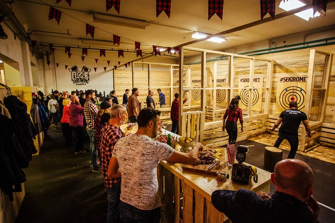 Axe Throwing Experience in Ljubljana - The 90 minute axe-throwing show, step by step
