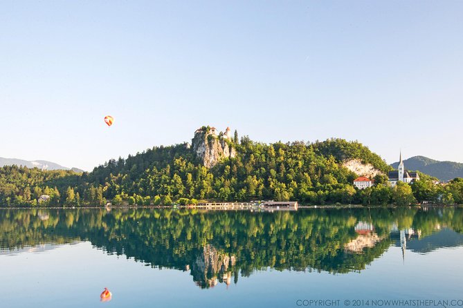 Bled Lake with Postojna Cave & Castle - small group - day trip from Ljubljana - Predjama Castle: A Cave-Mouth Fortress That Looks Like a Movie Set