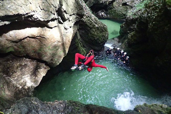 Canyoning in Bled - How the 3-hour canyoning session runs from Bled hotels