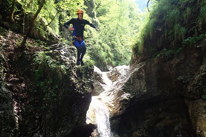 Canyoning Susec with leading local company - since 1989 - Meeting point at Hotel Soča: how the day starts smoothly