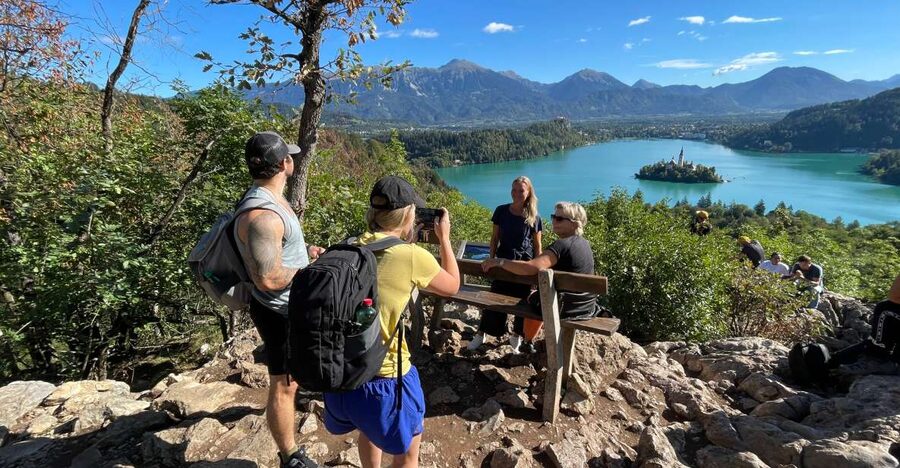 Classic: Bled, Kranjska Gora, Planica, Peričnik (exclusive) - Key things that make this day trip work