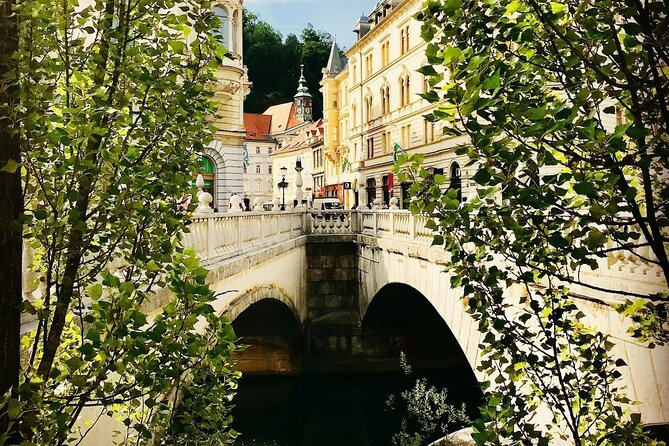 Discover Ljubljana with a local - Meeting at Prešernov trg: get your bearings fast