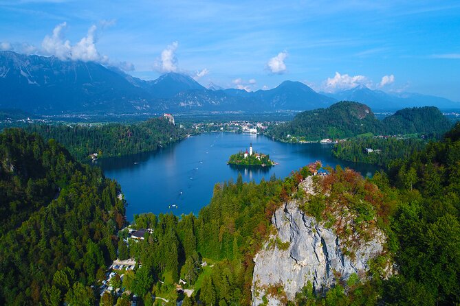 Enjoy the boat ride on Lake Bled and Castle - Half-day Lake Bled plus castle, without the planning headache
