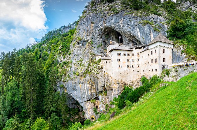 From Koper: Postojna Cave and Predjama Castle ALL INCLUSIVE - Comfort tips for caves and castles, without overpacking