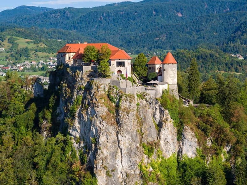 From Ljubljana: Lake Bled Tour - A postcard-perfect half-day from Ljubljana
