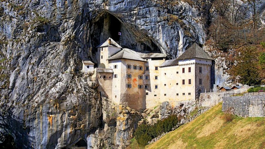 From Ljubljana: Postojna Cave & Predjama Castle Guided Trip - How the timing works so you get both sites and still enjoy Ljubljana later