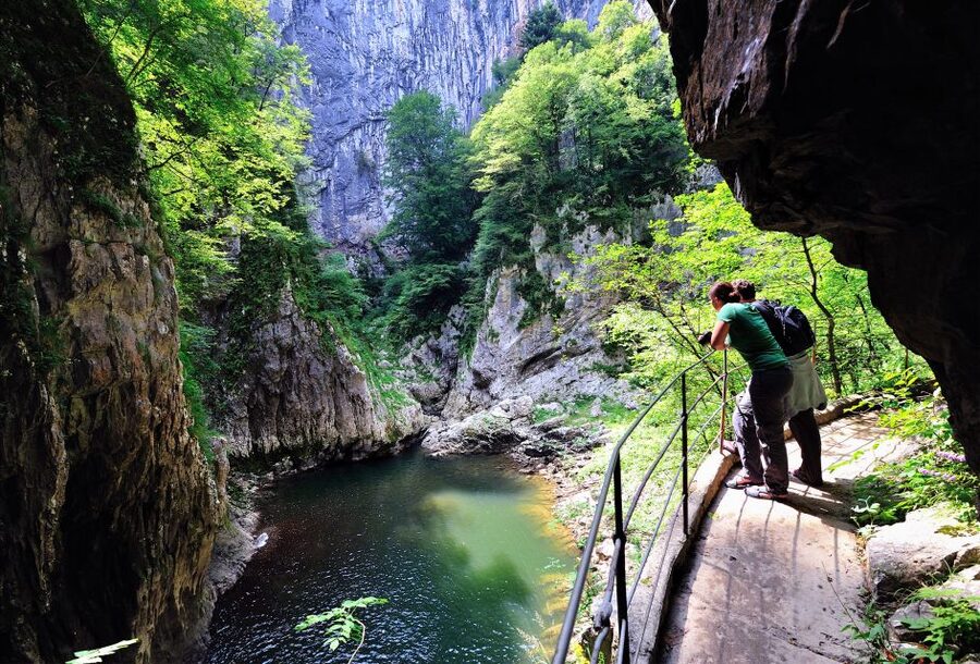 From Ljubljana: Škocjan UNESCO Caves and Piran Full-Day Trip - Who Should Book This Škocjan and Piran Day Trip