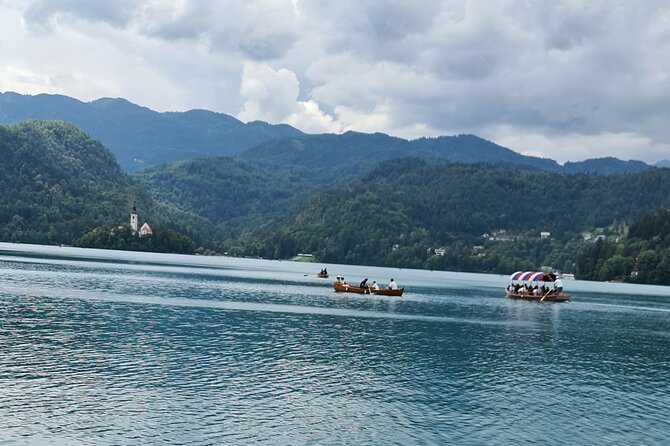From Ljubljana to lake Bled - Slovenia Tourist Taxi - Lake Bled time: promenades, views, and a cake break that actually fits