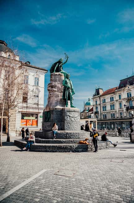 From Zagreb: Ljubljana and Lake Bled Private Day Tour - Lake Bled in two hours: What you can do without rushing