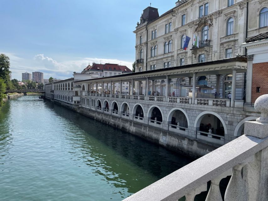 From Zagreb: Ljubljana, Postojna Cave & Predjama with Ticket - Guide quality: what to look for on the day