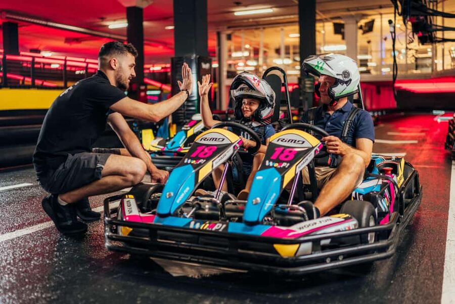 Gokart experience at Woop! karting - the fastest attraction - Safety briefing, helmet time, and why the marshal matters