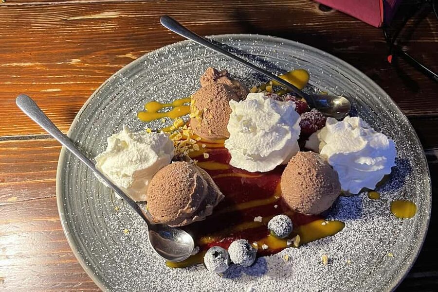Guided tour to Bled and Bohinj from Ljubljana - Bohinjska Bistrica lunch break, and how to eat without overspending