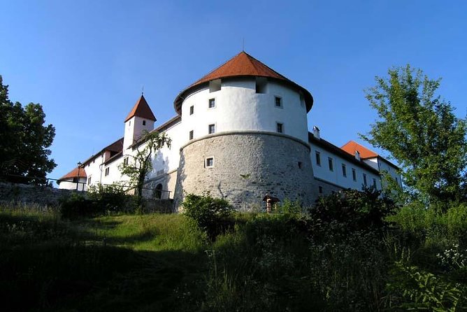 Idrija Half Day Excursion: UNESCO Town including Castle and Mine Tour from Ljubljana - Inside Anthony’s Shaft, Underground Chapel, and Worker Mannequins