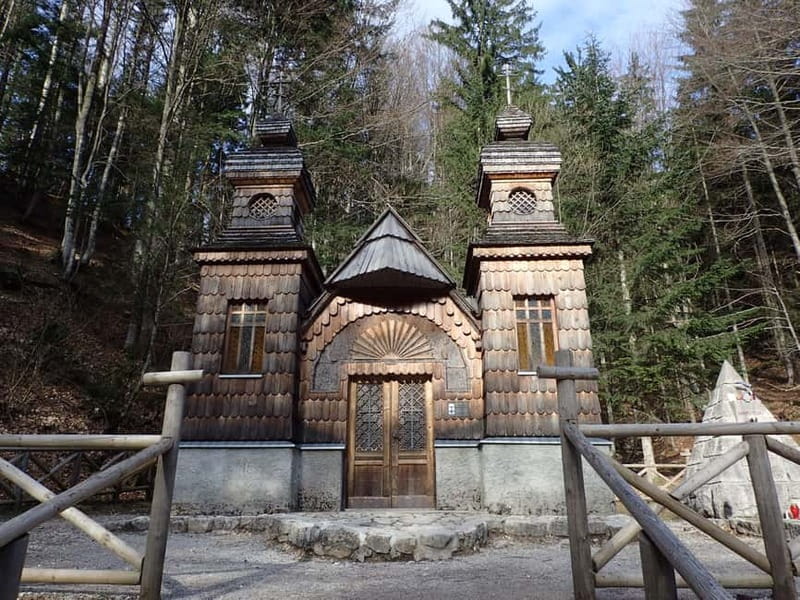 Kranjska Gora, Bovec, Bohinj: Adventure Trip from Bled - Timing and fitness: a 12-hour day with multiple short hikes