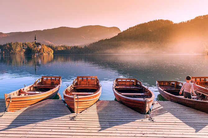 Lake Bled All inclusive tour from Ljubljana - The Pletna boat ride to the island: why this part feels different