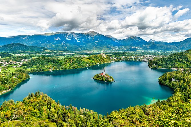 Lake Bled and Bohinj with Savica waterfall included - Why this Ljubljana day trip feels like real alpine contrast