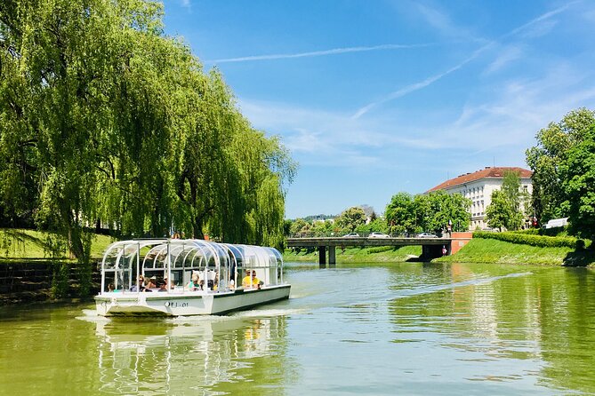 Ljubljana boat cruise and walking tour - A 12:00 start that sets up the rest of your Ljubljana day