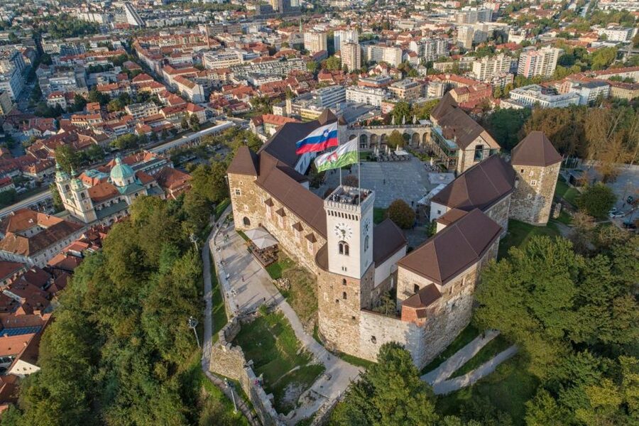 Ljubljana: Castle Entry Ticket with Optional Funicular Ride - Why Ljubljana Castle is an easy win for a 1-day plan