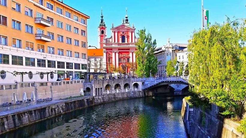 Ljubljana Historic Old Town – Private & Family-Friendly Tour - Starting at Novi Trg Fountain: a smart way to walk the core