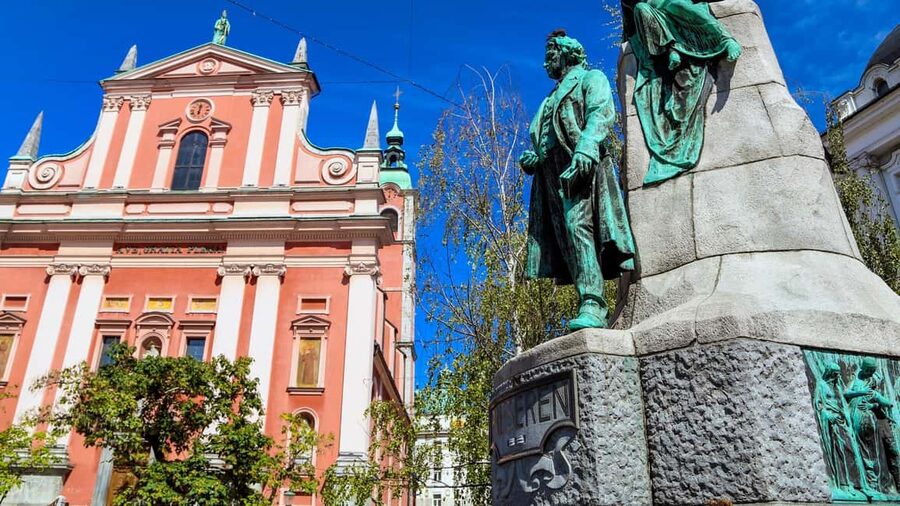 Ljubljana Historic Old Town – Private & Family-Friendly Tour - Town Square and Robba Fountain: Baroque drama you can read up close