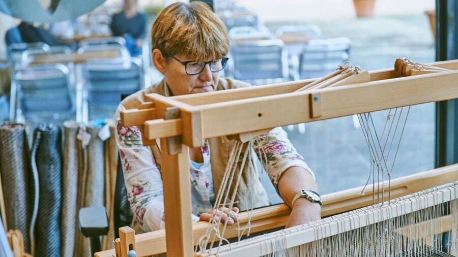 Ljubljana: Interactive Workshop with Experienced Weaver - Meet Mojca Tomšič and get oriented with the loom