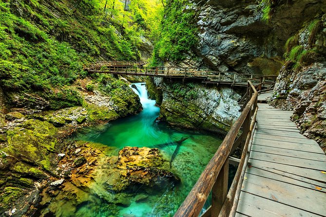Ljubljana: Lake Bled & Triglav National Park (small group) - Triglav National Park’s Radovna Valley road: mountain drama in an hour