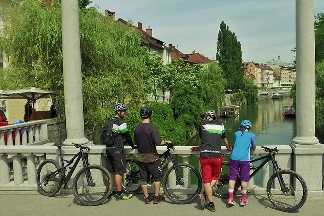 Ljubljana MTB Capital tour (e-bike enduro/all mountain) - Park Špica: From River Views to the Trail Network