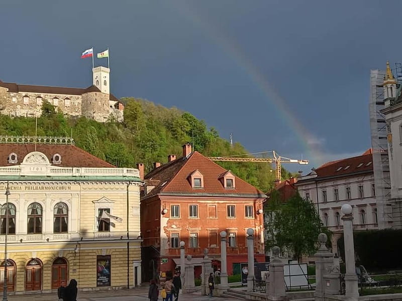 Ljubljana: Old Town Guided Walking Tour in French - Price and value for a private French group (up to 8)