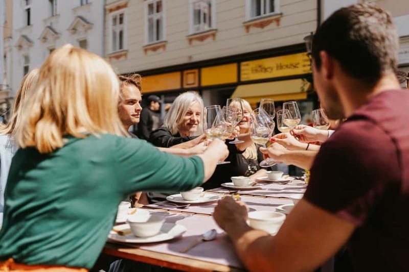Ljubljana's Traditional Flavors: A 3-Hour Food Journey - The 3-Hour Format, Pacing, and How to Dress