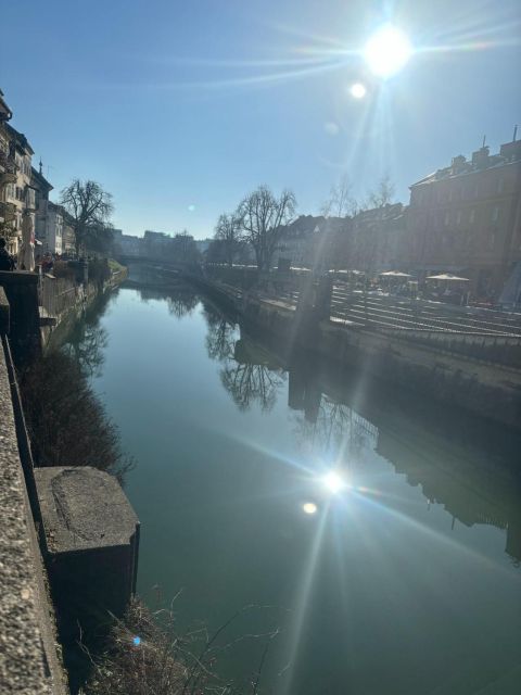 Ljubljana: Secrets of the Old Town & Ljubljana's people - City Hall and the final thread that ties the tour together