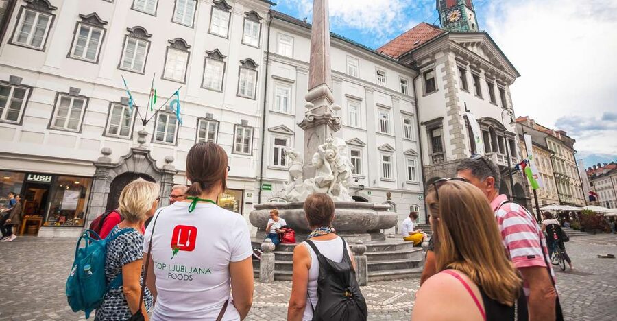 Ljubljana: Slovenian Cuisine Walking Tour with Tastings - Key highlights you should care about