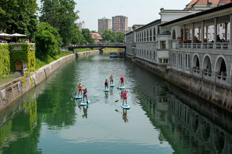 Ljubljana: Stand-Up Paddle Boarding Tour - Paddling through central Ljubljana, sights from a new angle