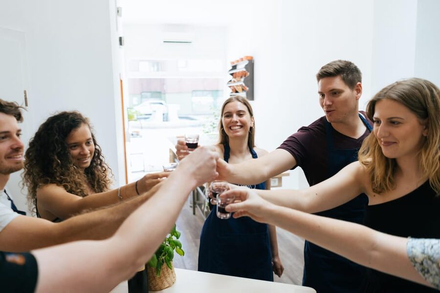 Ljubljana: Traditional Slovenian štrukelj Cooking Class - Inside the 3-hour class: what your evening feels like