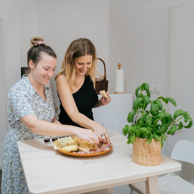 Ljubljana: Traditional Slovenian štrukelj Cooking Class - How this helps you see Ljubljana and Slovenia better