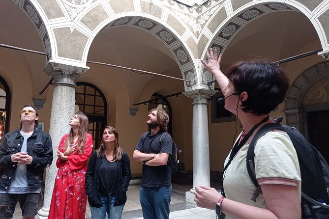 Old Town and Castle Group Tour in Ljubljana - Town Hall and Sgraffito art techniques at Magistrat