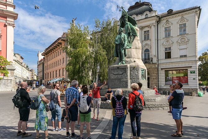 Private 3 hours walking Guided Immersion tour through Ljubljana - Getting started at Park Zvezda and Kongresni trg