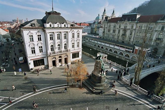 Private city tour of Ljubljana. 4 hours with a friendly and fun local guide. - The Old Town walk: squares, symbols, and street-level details