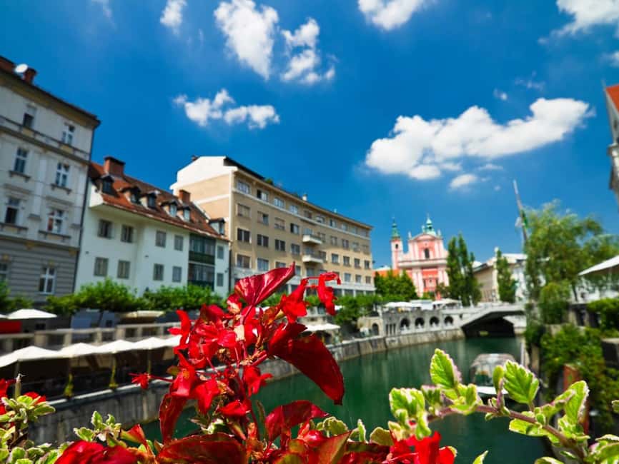 Private Day Trip: Zagreb to Ljubljana & Lake Bled - Traditional Slovenian meals, then time to relax by the water