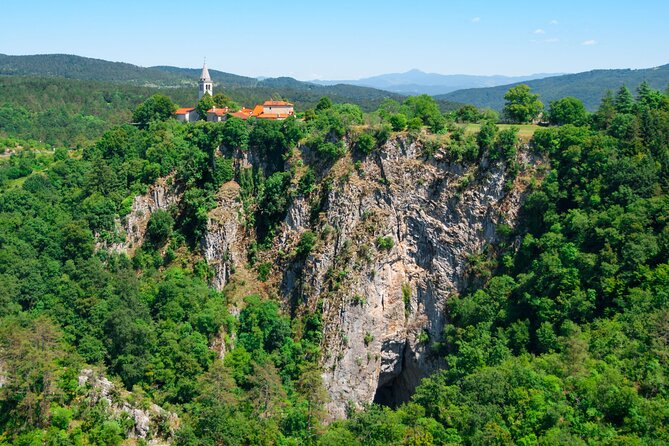 Private Postojna Cave & Predjama Castle Tour from Ljubljana - Best Fit: Who This Tour Will Make Happy