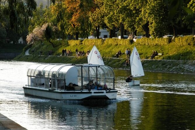 Regular Panoramic Cruise - Where You Start: Ribji Trg Dock and the First River View