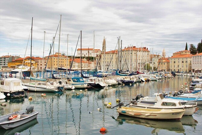 Romantic tour in Piran - A Private Tour With Up to 15 People: What That Means for the Feel
