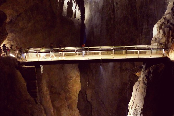 Skocjan Cave Day Trip From Ljubljana - Optional add-ons: how a detour like Predjama Castle works