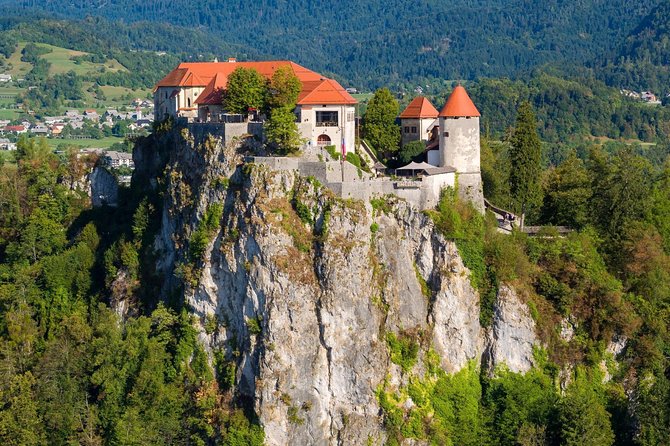 Slovenian highlights - Lake Bled, Postojna Cave & Predjama Castle from Ljubljana - Key things I’d focus on before you go