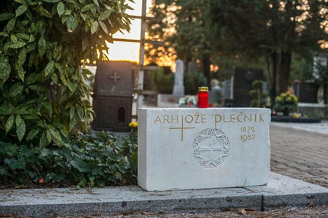 The Deadly Walk - Ljubljana Cemetery Tour - Price and value for a private group up to 7