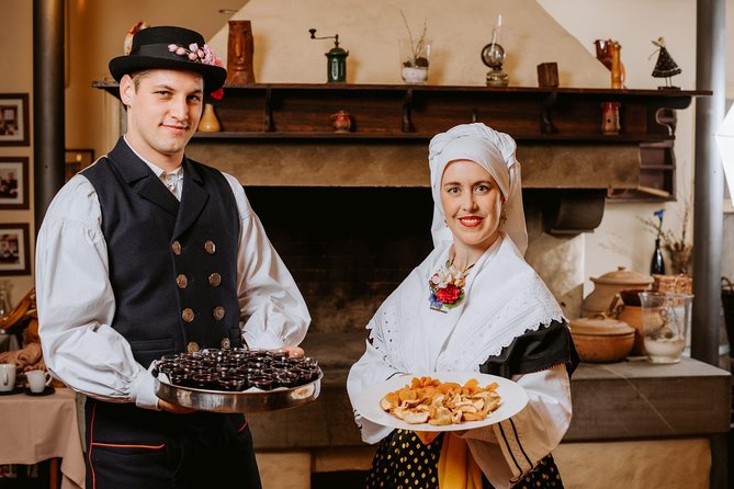 Traditional Slovenian Dinner and Show - The polka lesson: the easiest way to join the fun