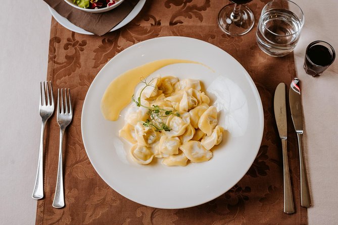Traditional Slovenian Dinner and Show - Who should book this Slovenian night in Ljubljana