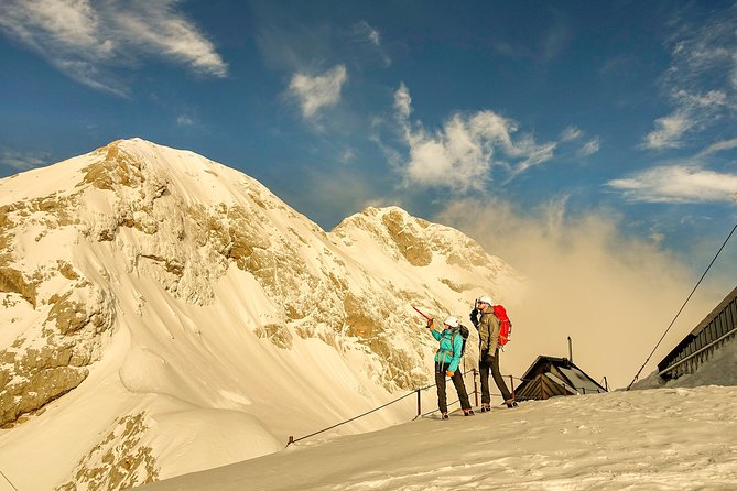 Triglav winter edition - Second Day Summit Push: A 2-Hour Ascent and a Quick Photo Pause