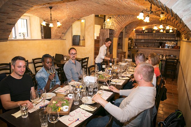 Wine Tasting, Slovenian Wine Story - Meeting Hiša Pod Gradom, right under Ljubljana Castle