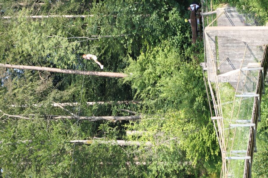 Zipline Over the Sava River - Where you meet at Savska cesta 31, 4240 Radovljica